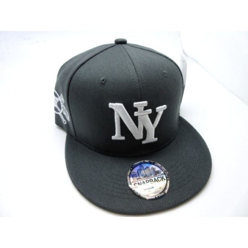 2104-10 CITY CLASSIC 21 SNAP BACK NEW YORK CHR/WHT